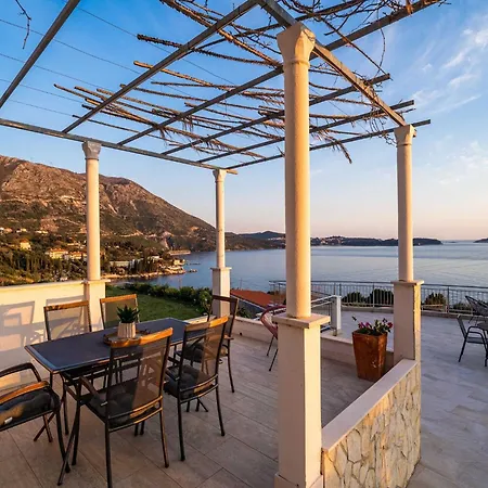 Apartment Sandito - Two Bedroom With Terrace And Sea View
