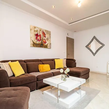 Apartment Sandito - Two Bedroom With Terrace And Sea View *